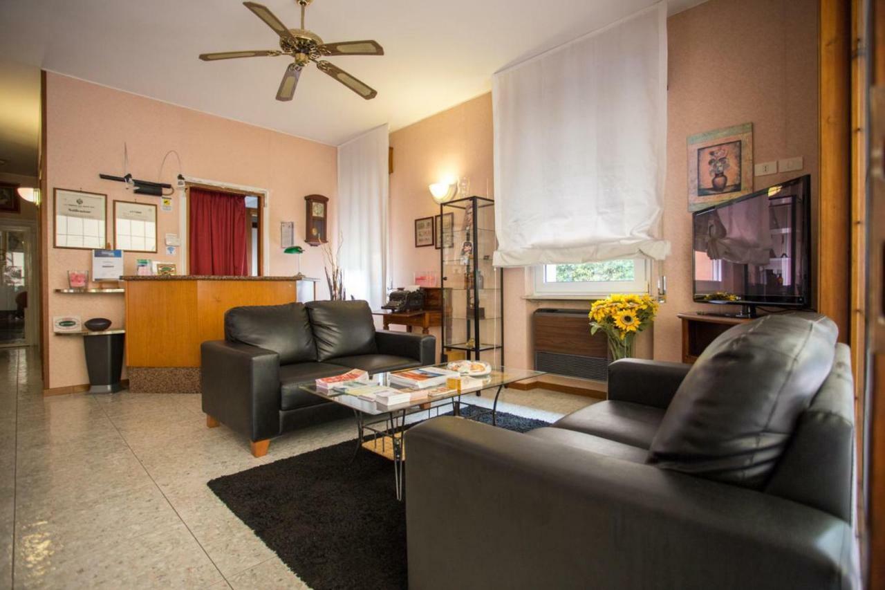 Hotel Benacus Bardolino Dış mekan fotoğraf