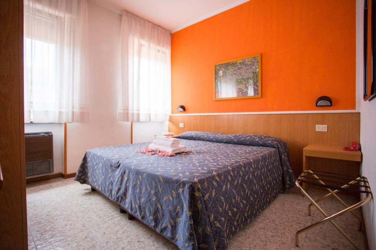 Hotel Benacus Bardolino Dış mekan fotoğraf